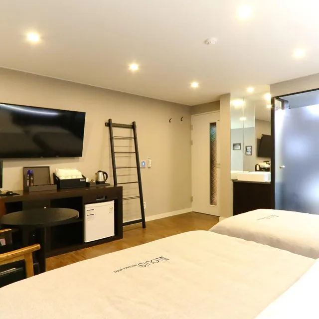 غرفة ديلوكس بسرير مزدوج، Louis Hotel 10/10