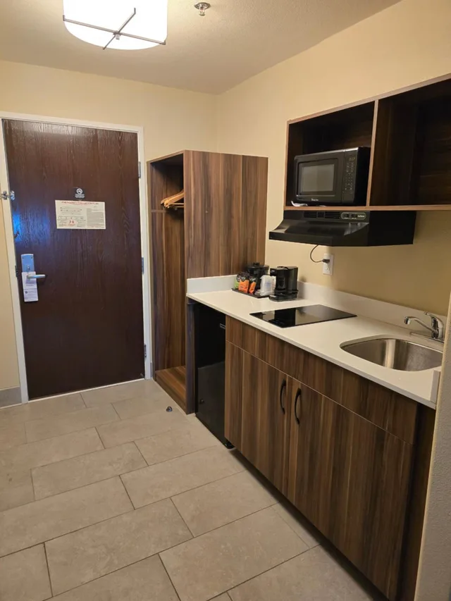 جناح كبير بسرير كينج وسرير كوين، Best Western Casa Villa Suites 5/5