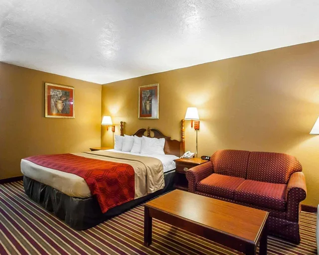 Room, Double Bed, Econo Lodge Dyersburg I-155 2/3