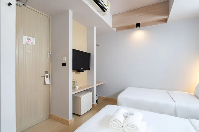 Skylight, City, Twin Beds, Metz Pratunam Hotel 2/10