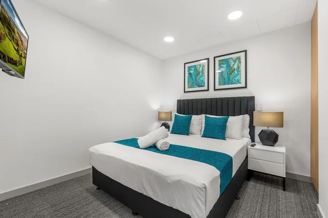 جناح بسريرين منفصلين بغرفتي نوم لذوي الإعاقة، Essence Suites Taringa 1/3