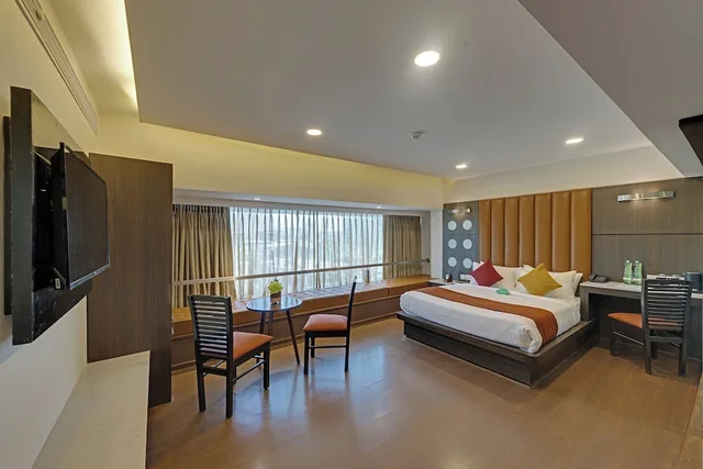 غرفة بريميوم بسرير كوين، Comfort Inn Metropolis Mumbai 1/10