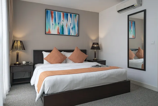 3 Bedrooms, Family Suite, 1 Single and 2 Double Beds, Kitchen، Central Mansions 10/10