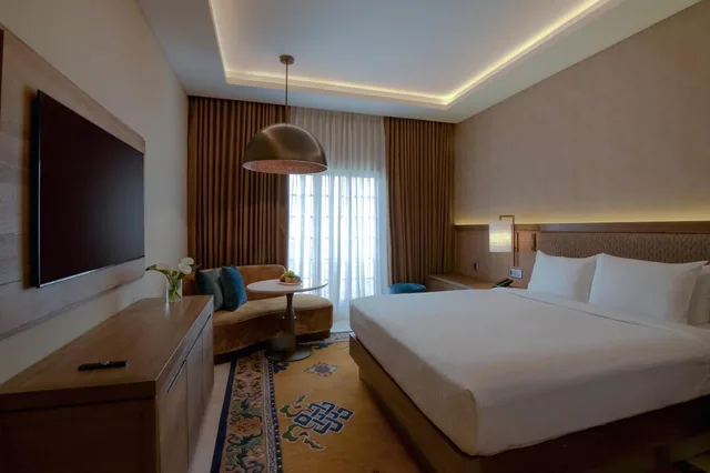 Club, Shangrila, King Bed, Laundry، Hotel Yak & Yeti 1/5