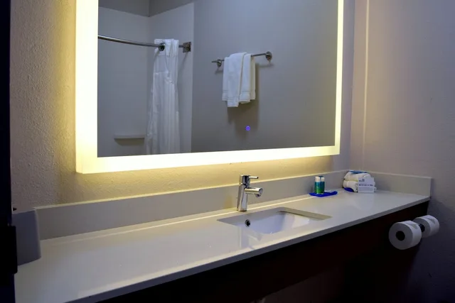 غرفة قياسية بسريرين كوين، Holiday Inn Express Hotel And Suites Batesville Ar 5/5