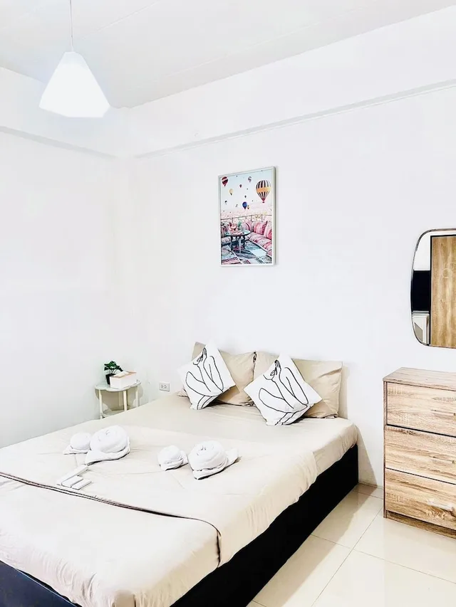 1 Bedroom, Lanai, Standard, Sea View، The SunSet Bangsaen Hotel 1/7