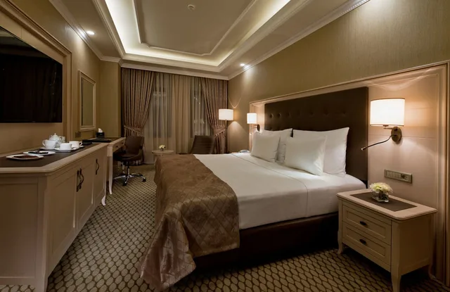 غرفة سوبيريور، Hotel London 1889 & Casino 6/7