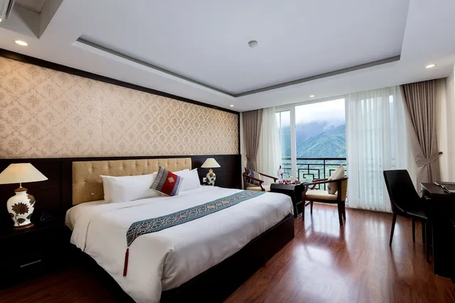 غرفة ديلوكس بسرير كينج بإطلالة على الجبل، Sapa Diamond Hotel 1/3
