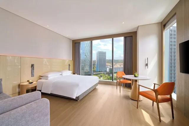 غرفة بسرير كينج مع أريكة، Hyatt Place Shenzhen Longgang 1/5
