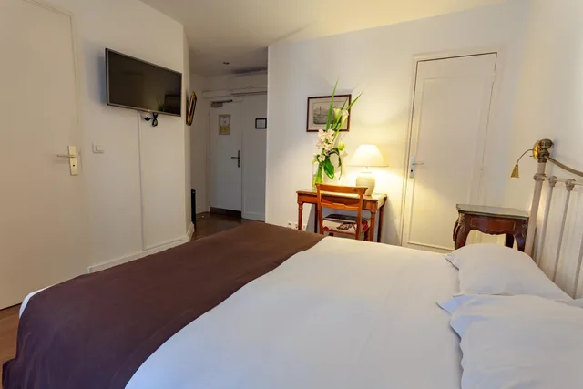 غرفة سوبيريور بسرير كوين، HOTEL ATLANTIS SAINT GERMAIN DES PRES 1/5