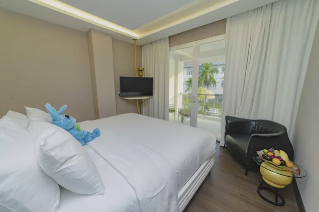 Dash, Club, King Bed, Pool View، Dash Resort Langkawi 2/4
