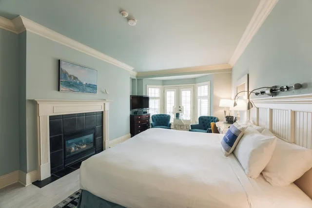 غرفة سوبيريور بسرير كينج، Harbour House An Ontario S Finest Inn 1/5