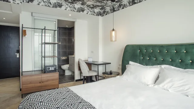 غرفة كومفورت بسريرين منفصلين بشرفة، La Pietra Hotel Restaurant 3/8