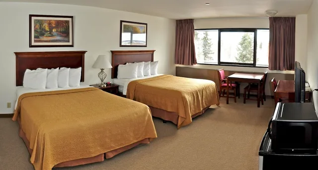 Deluxe, 2 Queen Beds, Alex Hotel and Suites Anchorage Airport 1/6