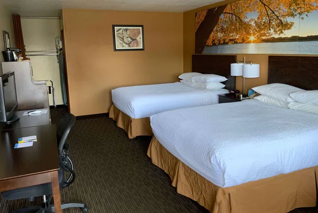 غرفة بسريرين كوين، Days Inn by Wyndham Wauseon 3/5