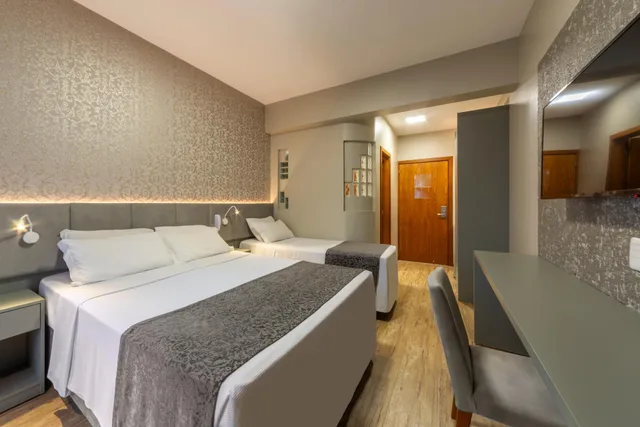 Super, Valley View، Hotel Laghetto Siena 3/7