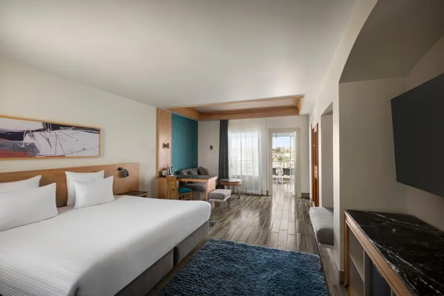Standard, Double Bed, Pool Side, Palm Wing, Novotel Sharm El Sheikh Beach Side 3/10