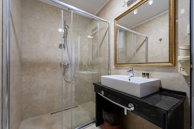 استوديو بسرير كينج بإطلالة على البحر، Hotel Adrovic 5/5