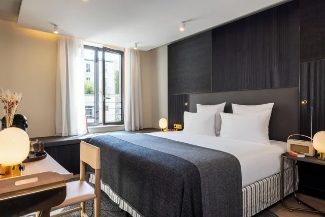 Petite, Queen Bed، Quinzerie Hotel 10/10