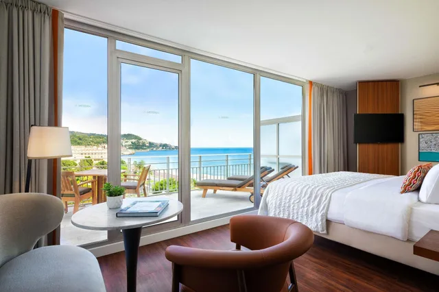 غرفة تنفيذية بسرير مزدوج بإطلالة على الحديقة، LE MERIDIEN NICE 1/3