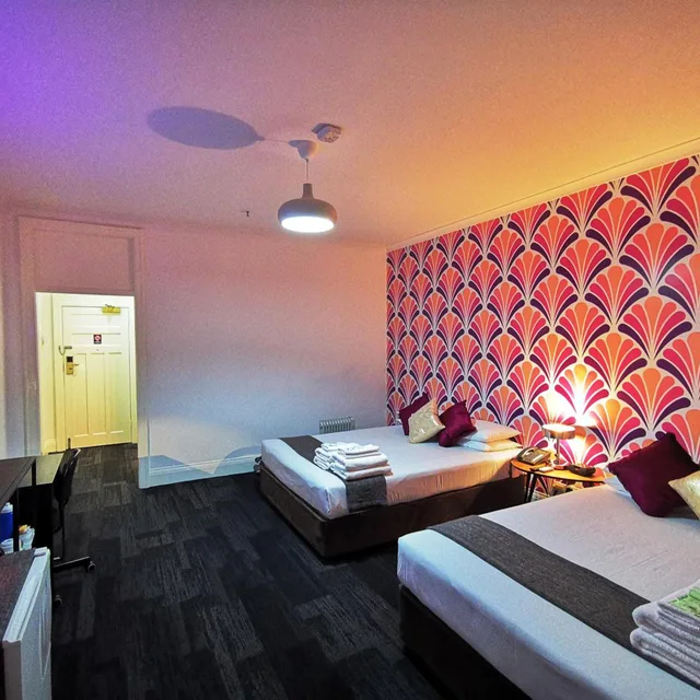 غرفة بريميير، Criterion Hotel 9/10