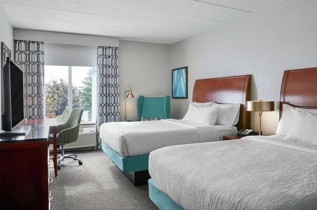 غرفة قياسية بسريرين كوين، Hilton Garden Inn Allentown West 1/2