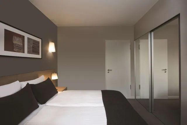 شقة بسريرين كينج بغرفتي نوم مع أريكة، Adina Apartment Hotel Hamburg Michel 1/4