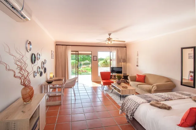 Superior, King Bed, Garden and Mountain View, Sofa، Wind-Rose Guest House 1/4