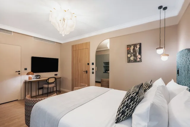 غرفة قياسية بسرير كوين، Hotel Indigo Krakow Wawel Castle by IHG 2/7
