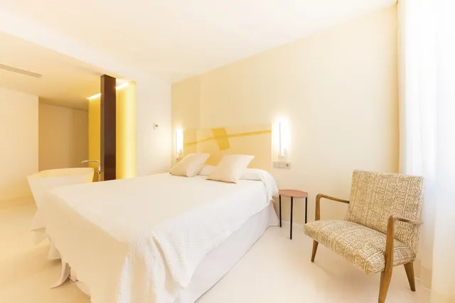 جناح جونيور بسريرين منفصلين، Hotel Fonda Llabrés 1/1