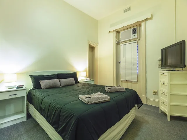 غرفة تنفيذية بسرير كوين، Grand Tasman Hotel 2/5