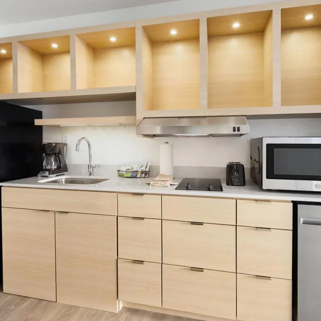 استوديو بسرير كوين بحوض استحمام لذوي الإعاقة، TownePlace Suites by Marriott Plant City 5/5