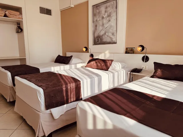غرفة قياسية ثلاثية، Binder Hotel Quality Inn 1/5