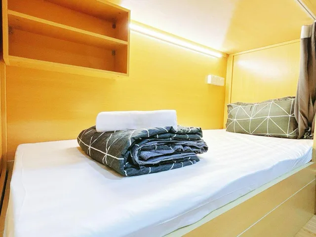 Capsule, Mixed Dorm, Single, 2 Bunk Beds، The Grand Jade Hotel 1/3