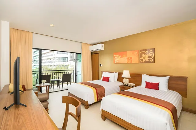 غرفة ديلوكس بسريرين مزدوجين بإطلالة، COSY BEACH HOTEL 1/1