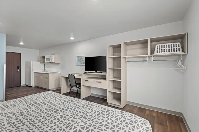 جناح بسرير كينج، WoodSpring Suites Coralville Iowa City 1/3