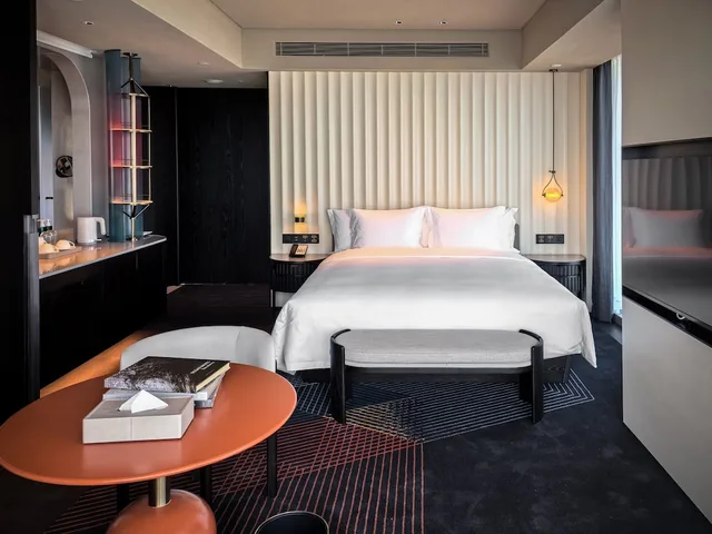 جناح بسرير كينج، Hotel Indigo Zhuhai Xiangzhou by IHG 4/8