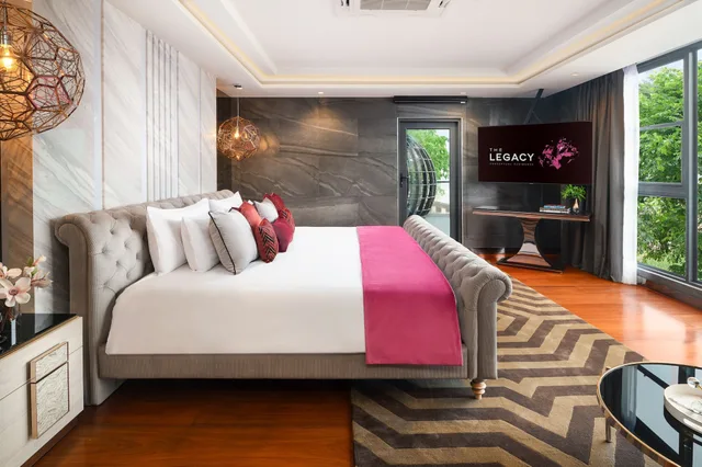 Legacy, Residence, 5 King Beds, 4 Double Beds, 3 Sofa، The Gems Mining Pool Villas Pattaya 1/2