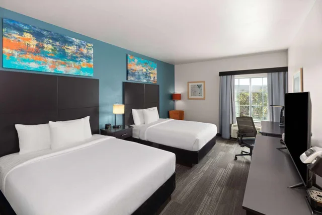 غرفة ديلوكس بسريرين كوين، La Quinta Inn & Suites by Wyndham Austin NW/Lakeline Mall 5/9