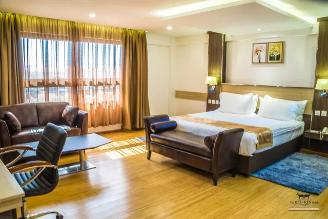 غرفة ديلوكس مفردة، The Ole-Ken Hotel 1/2