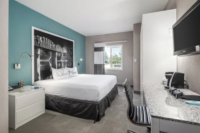 غرفة قياسية بسرير كينج، HOME INN EXPRESS MEDICINE HAT 2/3