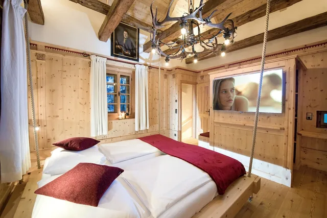 Tower, Suite, King Bed, Sofa، Norica Hotel 1/2
