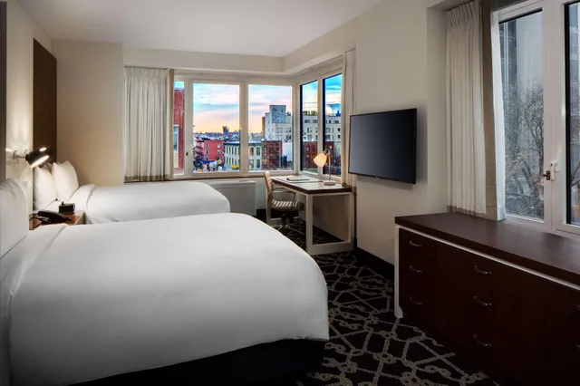 غرفة ديلوكس بسرير كوين، Hilton Brooklyn New York 1/3