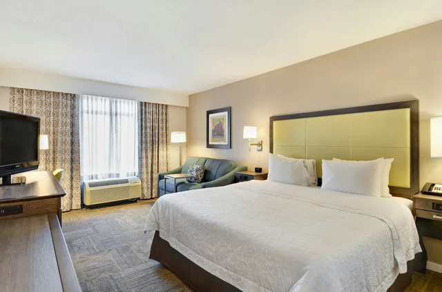 غرفة بسرير كينج، Hampton Inn Alexandria Old Town King St. Metro 1/2
