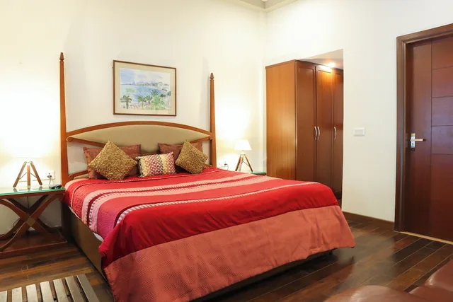 2 Bedrooms, Suite, Twin Beds, Vikram Vintage 1/7