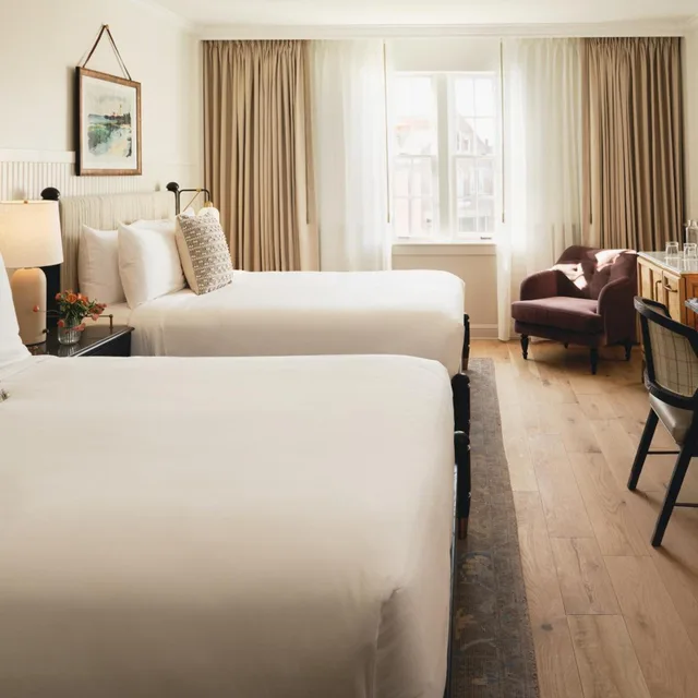 Newport، Viking Hotel 2/4