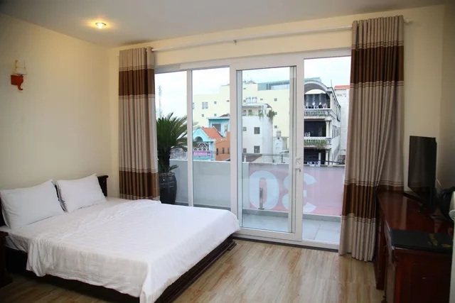 Vip, Triple, Balcony، Minh Tam Hotel And Spa 1/1