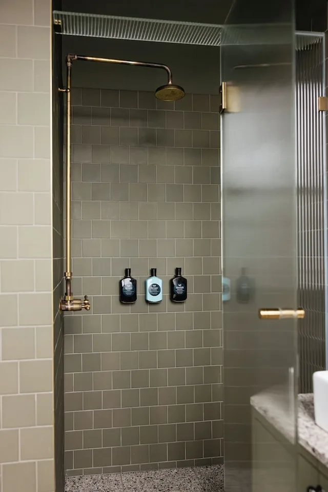 غرفة قياسية بسرير كوين، NAUGHTONS PARKVILLE HOTEL 7/9