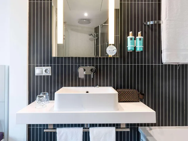 Superior, Suite, Double Bed, 2 Sofa, Suite Novotel Malaga Centro Hotel 3/4