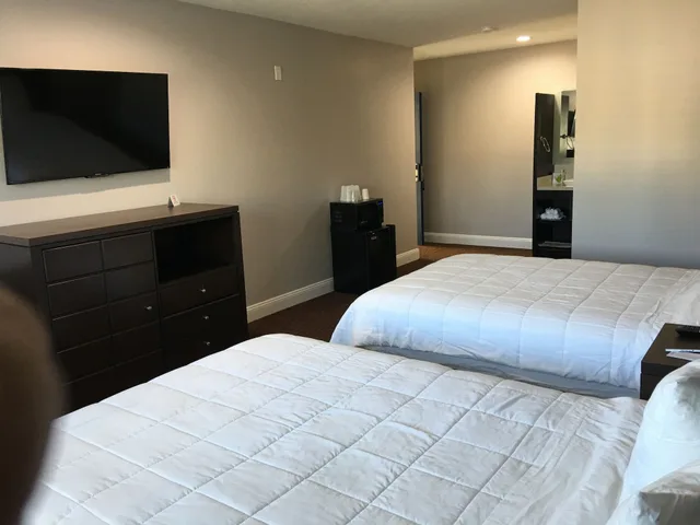 غرفة بسريرين مزدوجين، Vallejo Inn 1/3